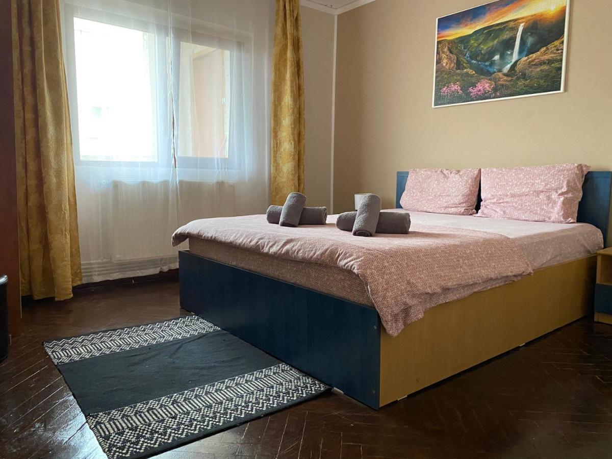 Appartement Apartament Leya à Deva Extérieur photo