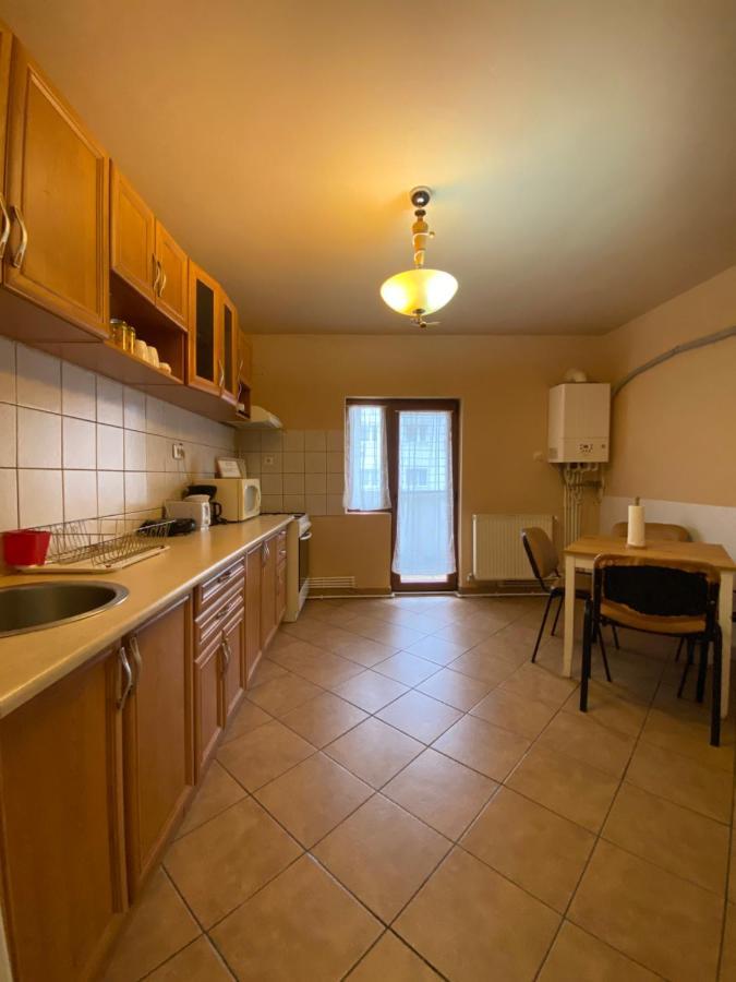 Appartement Apartament Leya à Deva Extérieur photo